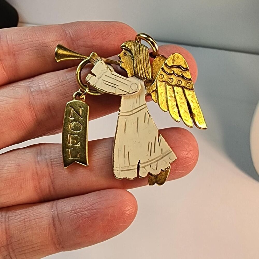 Angel Brooch Vintage Women's Gold Tone White Noel Christmas Retro Danecraft